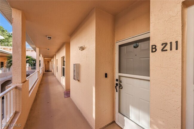 Photo - 1044 Woodshire Ln Unit B211