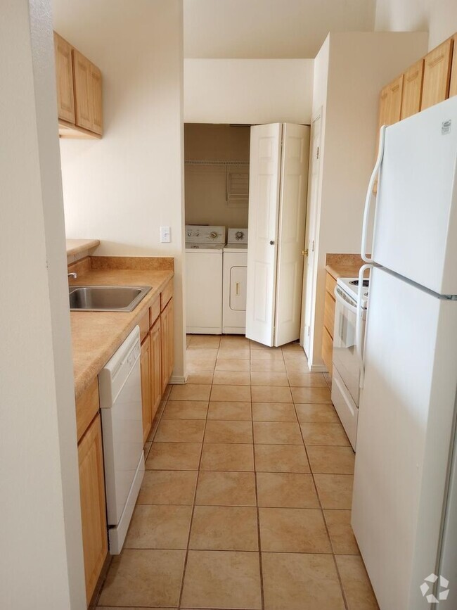 Building Photo - 975 Park Unit 302 Rental