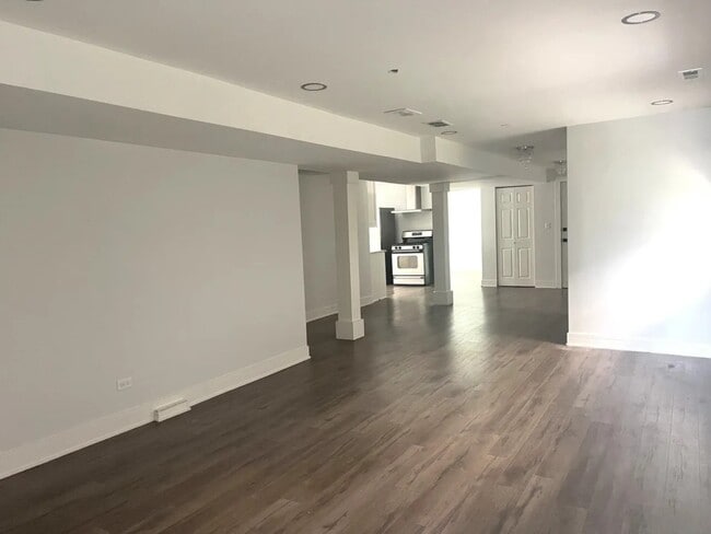 Photo - 2252 N Monticello Ave Unit 1