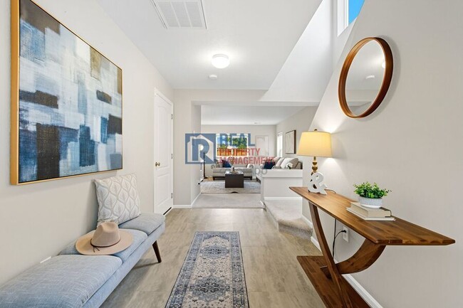 Photo - 2175 Coach House Loop