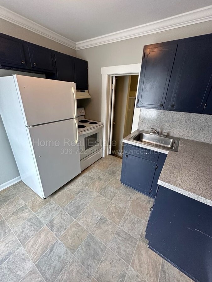 Photo - 1428 Glade St NW Unit 4