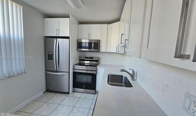 Photo - 9480 Tangerine Pl