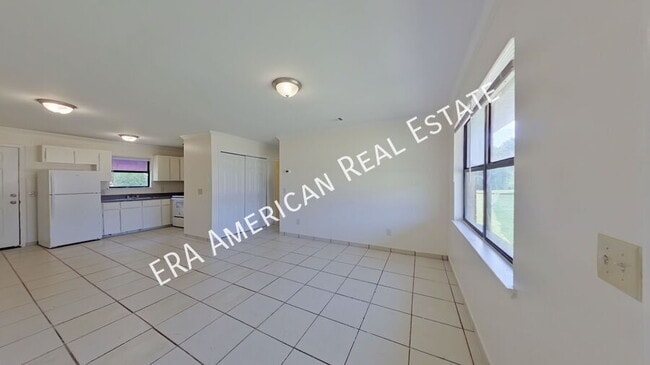 Photo - 110 Twin Trees Dr