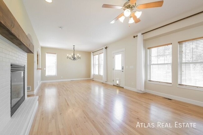 Photo - 2815 Canby Way