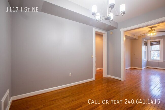 Photo - 1117 I St NE