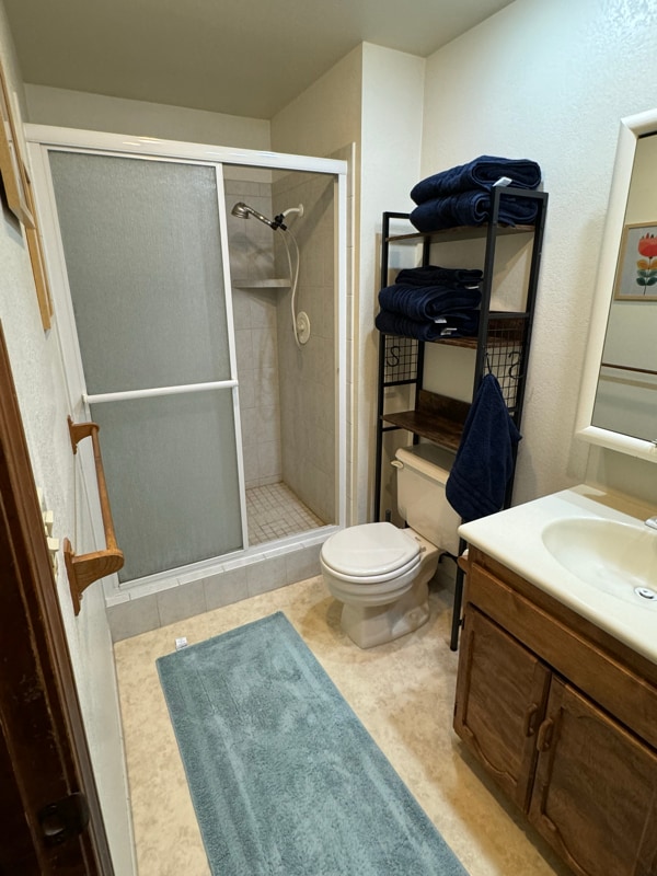 Photo - 550 Weaver Ave