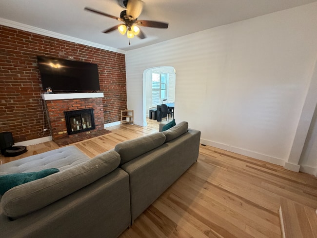 Photo - 251 S Lafayette St