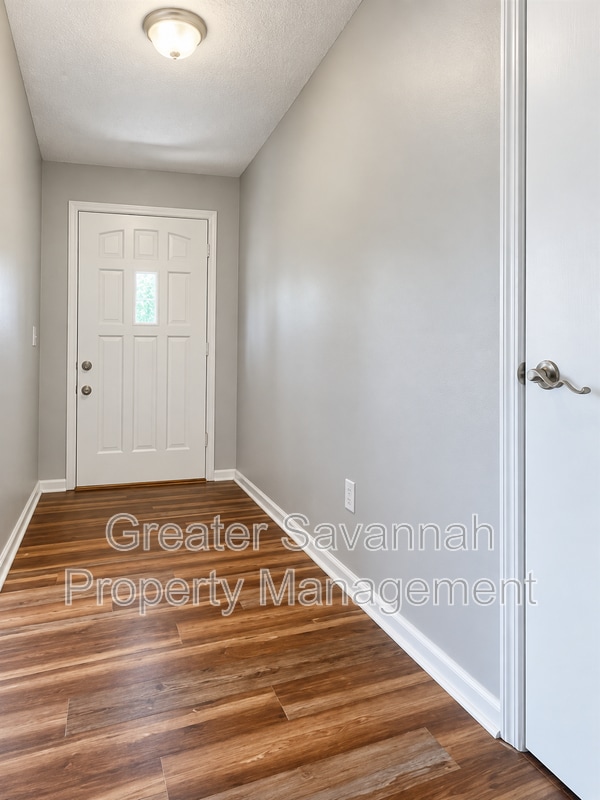 627 Georgia Ave