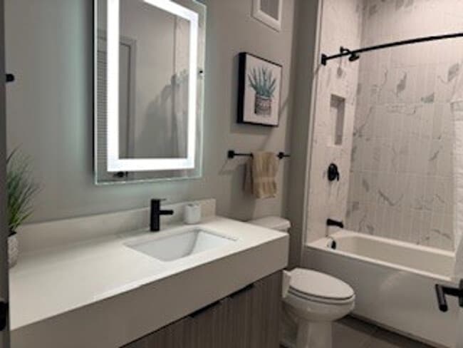 Photo - 3699 Lenox Rd NE Unidad ID1325109P