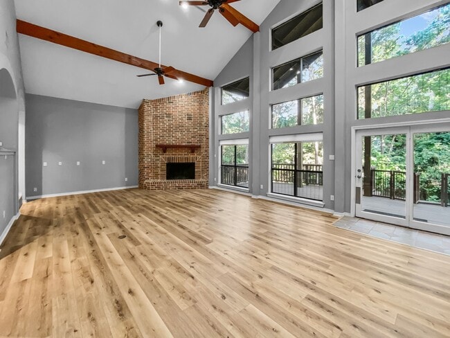 Photo - 1314 Creekwood Dr