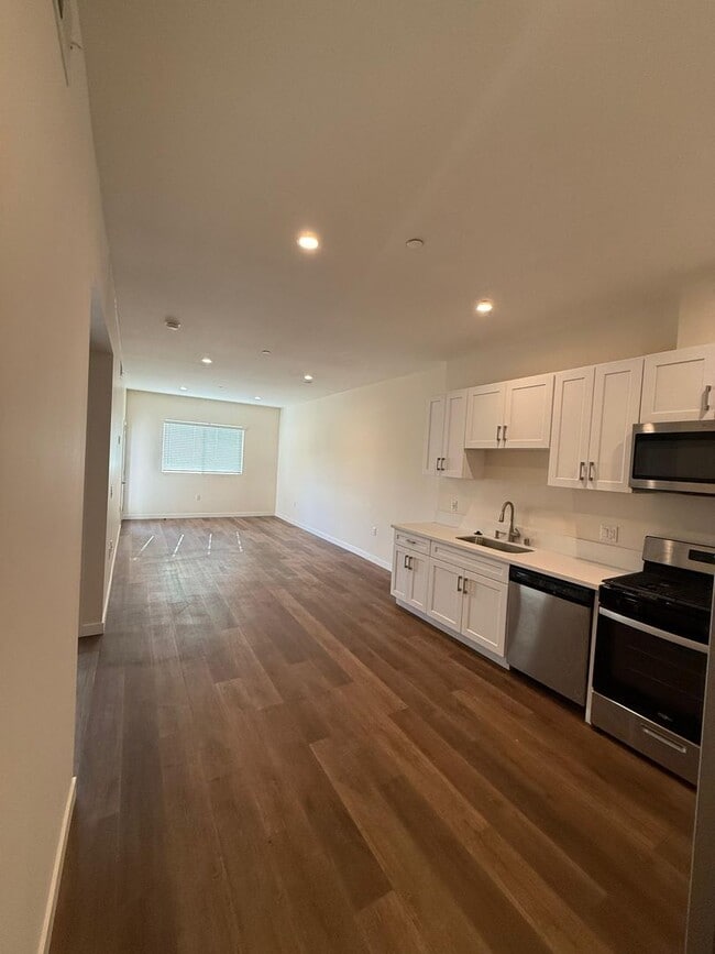 Photo - The Hamilton