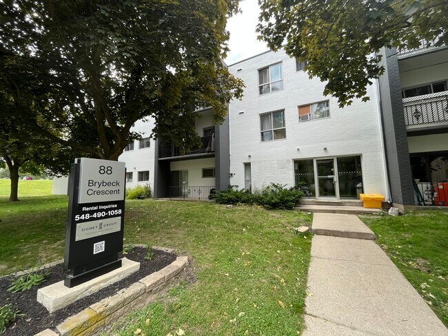 Building Photo - 6, 16, 32 & 88 Brybeck Cres.