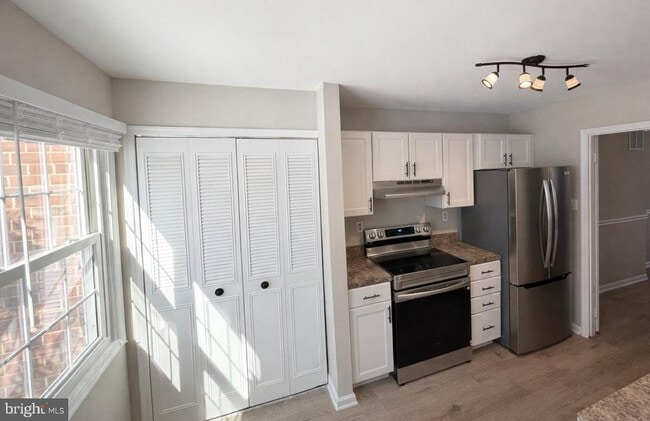 Photo - 1649 Forest Hill Ct