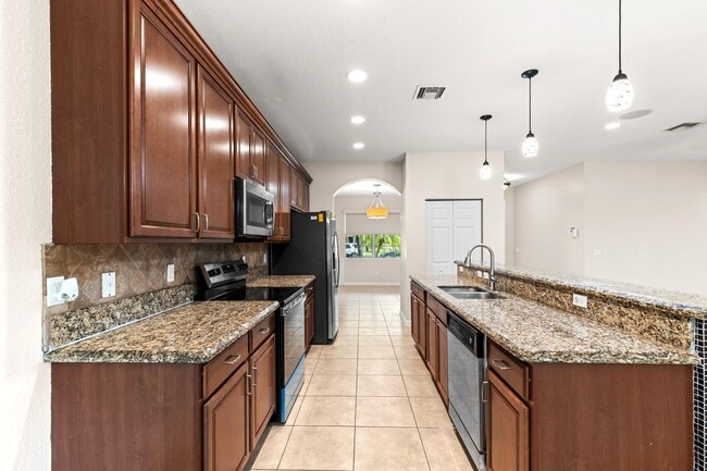 Building Photo - 6809 Osage Cir Rental