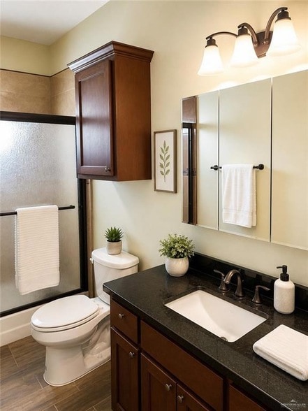 Photo - 215 Fig Dr Unit 4