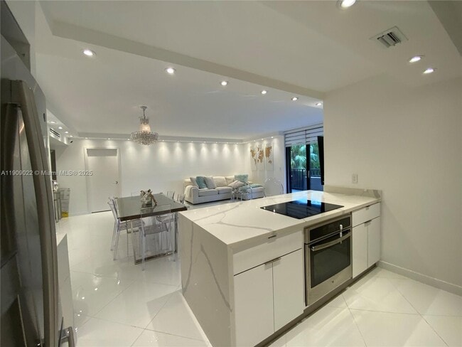 Photo - 121 Crandon Blvd Unit 351