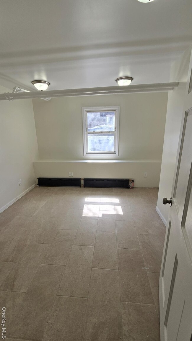 Photo - 48 N Fulton Ave Unidad Ground Floor