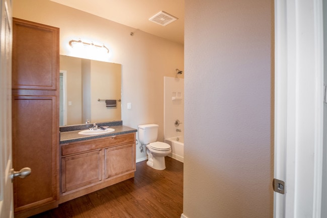 Bathroom - Reserves at Brookside