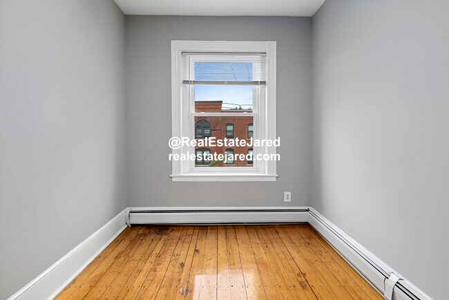 Photo - 612 Columbus Ave Unidad 7