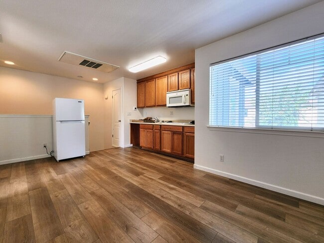 Photo - Granny Unit in NW Santa Rosa