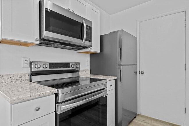 Photo - 608 Hilltop Dr