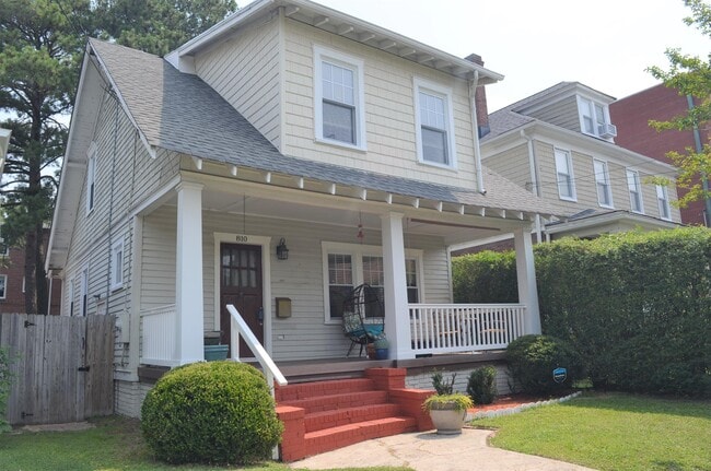 Building Photo - 810 Brandon Ave