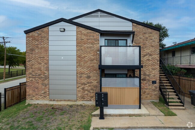 4836 Wellesley Ave - 4836 Wellesley Ave