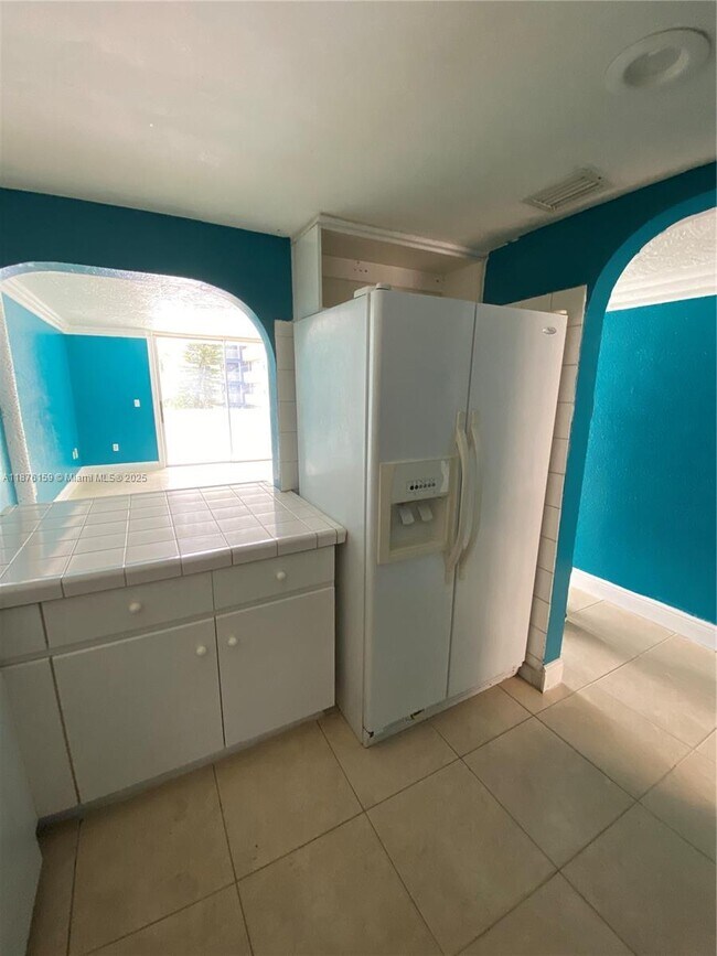 Photo - 10090 NW 80th Ct Unidad 1329