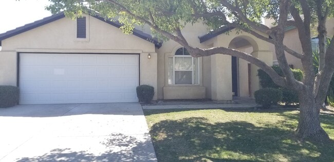 Building Photo - 4700 Betony Dr