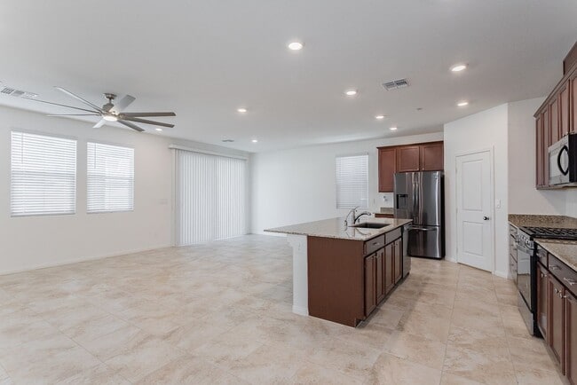 Photo - Fairly New Gorgeous SMART House!