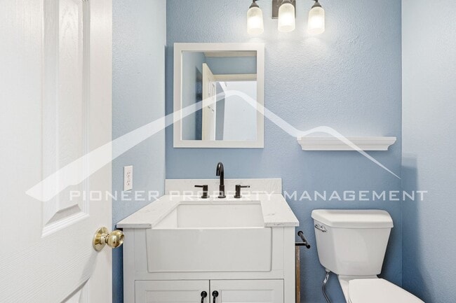 Photo - Spacious Home with Central AC and Fenced Yard