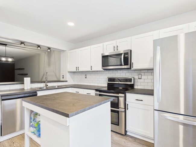 Photo - 10014 Joppa Pl