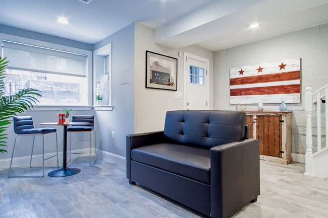 Building Photo - 219 R St NW Rental