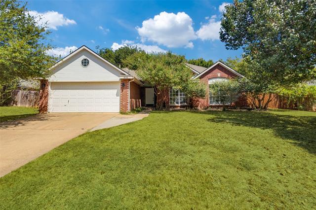 Photo - 2112 Carriage Hill