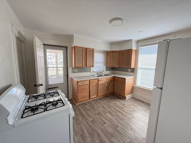 Photo - 748 Randolph St Unit Lower