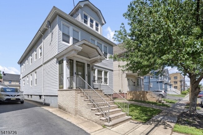 Photo - 144 Bellevue St Unit 1