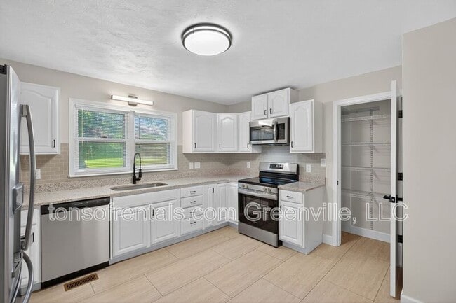 Building Photo - 106 Keloy St Rental