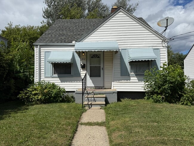 Building Photo - 182 Crystal Lake Dr Rental