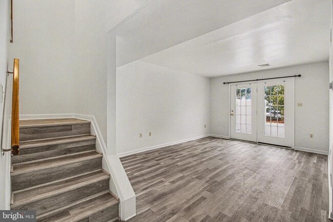 Photo - 6437 Terrace Ct