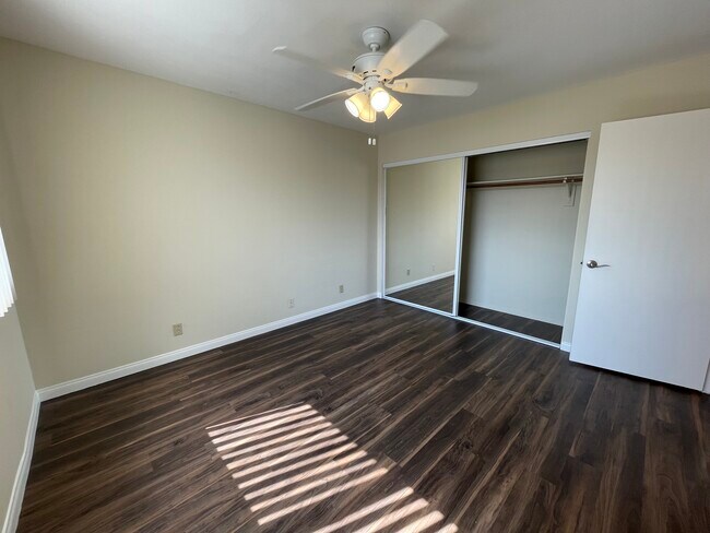 Bedroom - vinyl plank