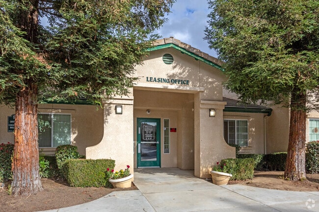 Leasing Office