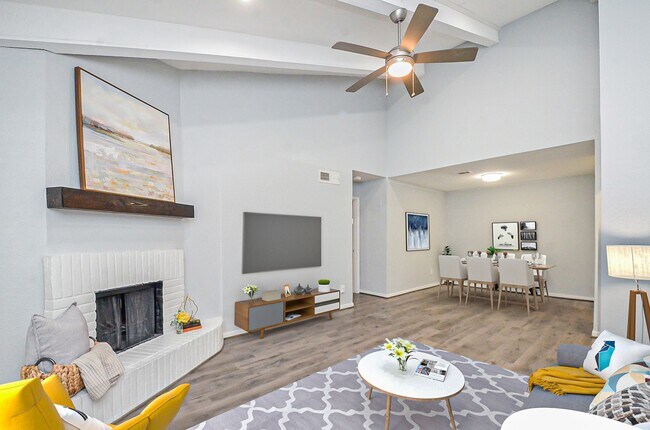 Building Photo - 5711 Sugar Hill Dr Unit 54 Rental