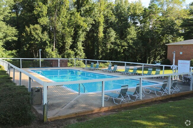 Photo - Tara Hill Apartment Homes