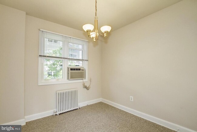 Photo - 1410 N Quinn St Apartamento Unidad 6