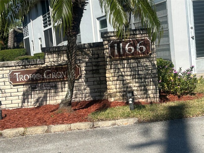 Building Photo - 1166 6th Ave Unit 6D