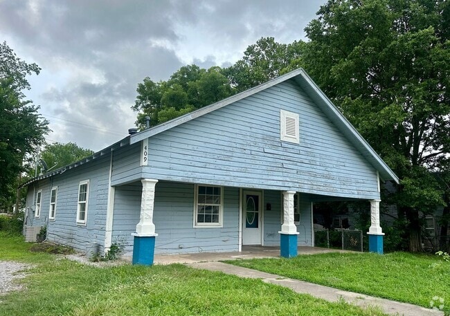 Building Photo - 3 Bedroom and 1 Bathroom Home in Shawnee