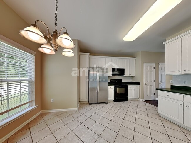 Photo - 405 Bedstraw Ct