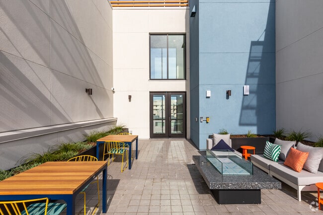 Patios - Blake at Berkeley