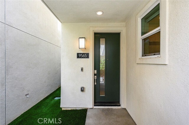 Photo - 9565 Hammock Pl