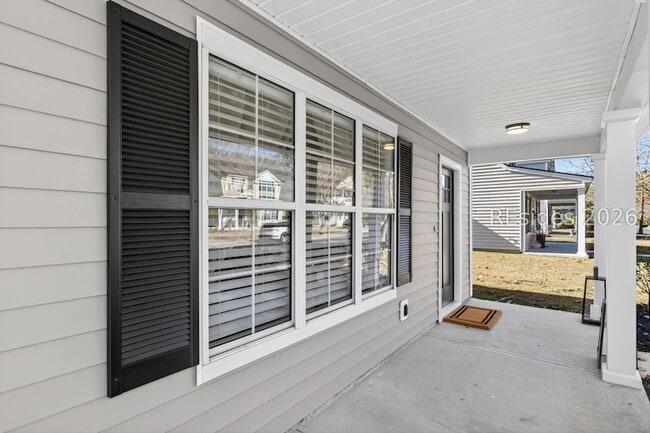 Photo - 225 University Pkwy